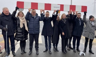 Bariery zdjęte, ruch puszczony! Wschodnia obwodnica Bełchatowa oddana do użytku [Foto, wideo]