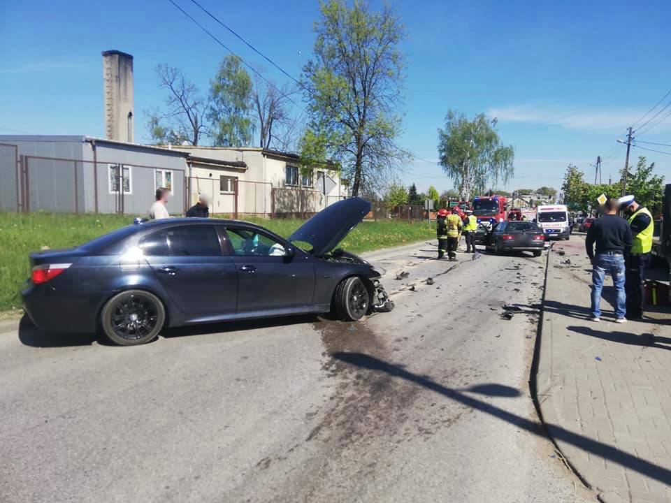 Wypadek w Tuszynku Starocińskim. Trzy rozbite auta, jedna osoba ranna