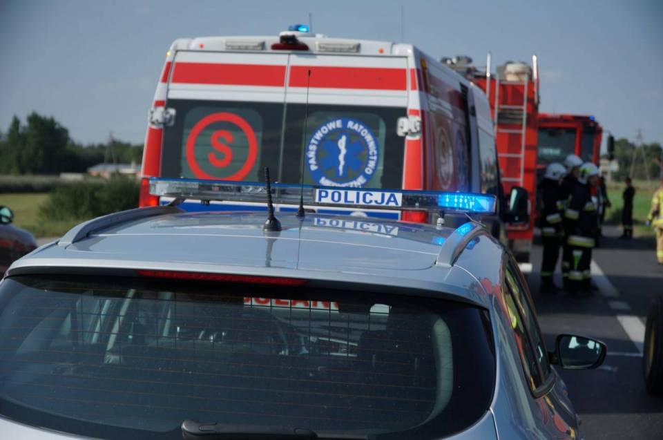 WAŻNE: Groźby wypadek w Tuszynie, kilka osób poszkodowanych. Utrudnienia w ruchu